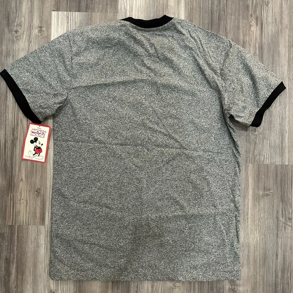 Mickey Mouse Disneyland Tshirt NWT Size M